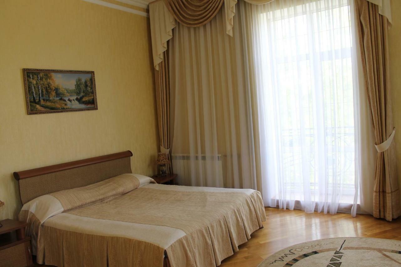 Hotel Roscha Nevest Kursk Exterior foto
